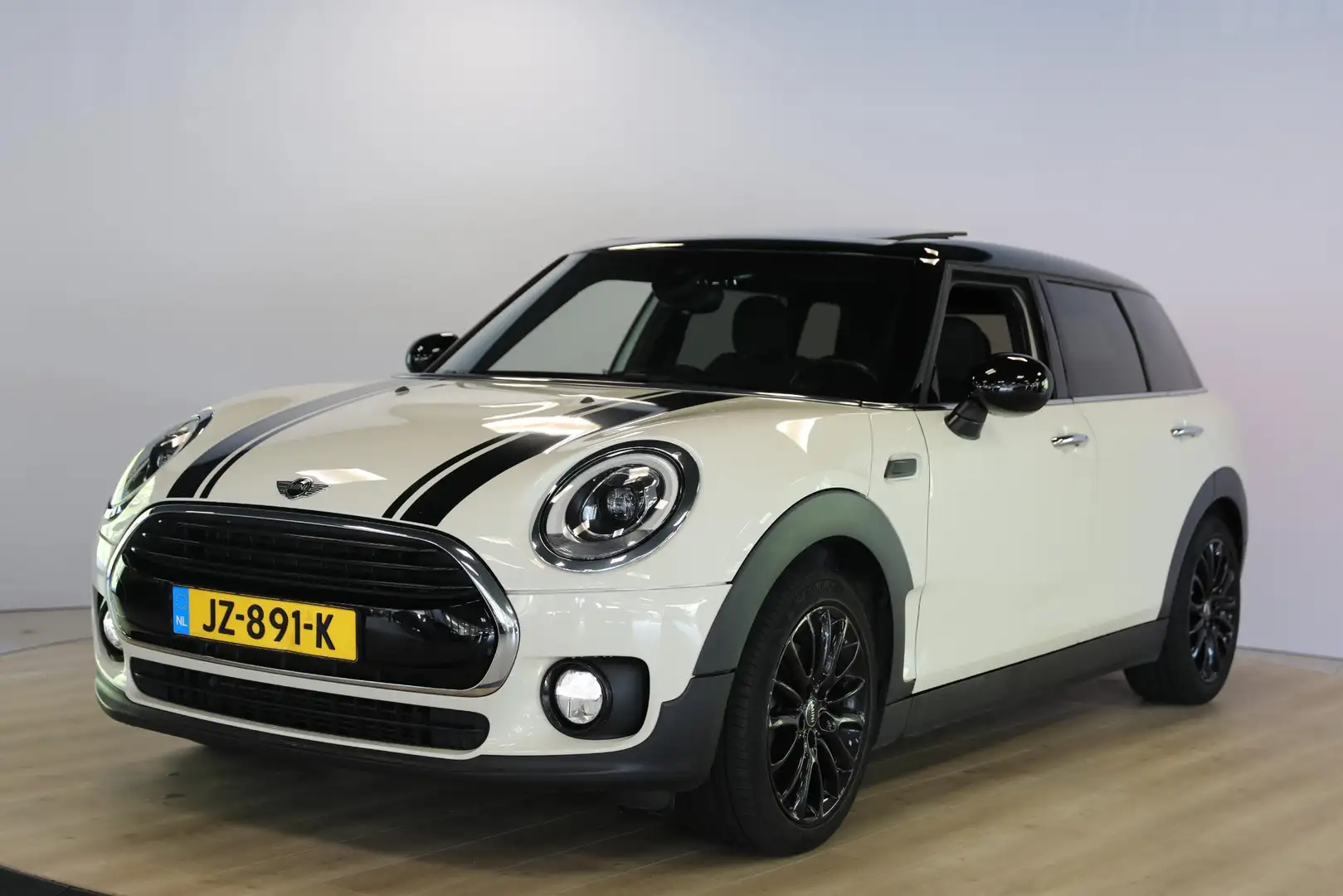 MINI Cooper Clubman 1.5 Chili Business Plus | Pano | 136PK | Trekhaak Blanc - 1
