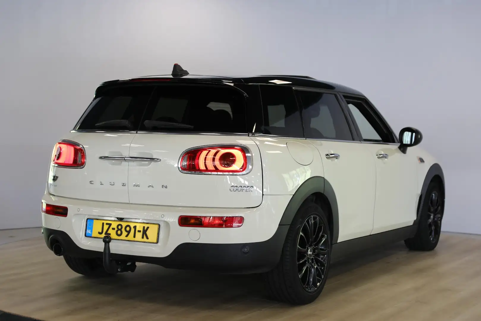 MINI Cooper Clubman 1.5 Chili Business Plus | Pano | 136PK | Trekhaak Blanc - 2