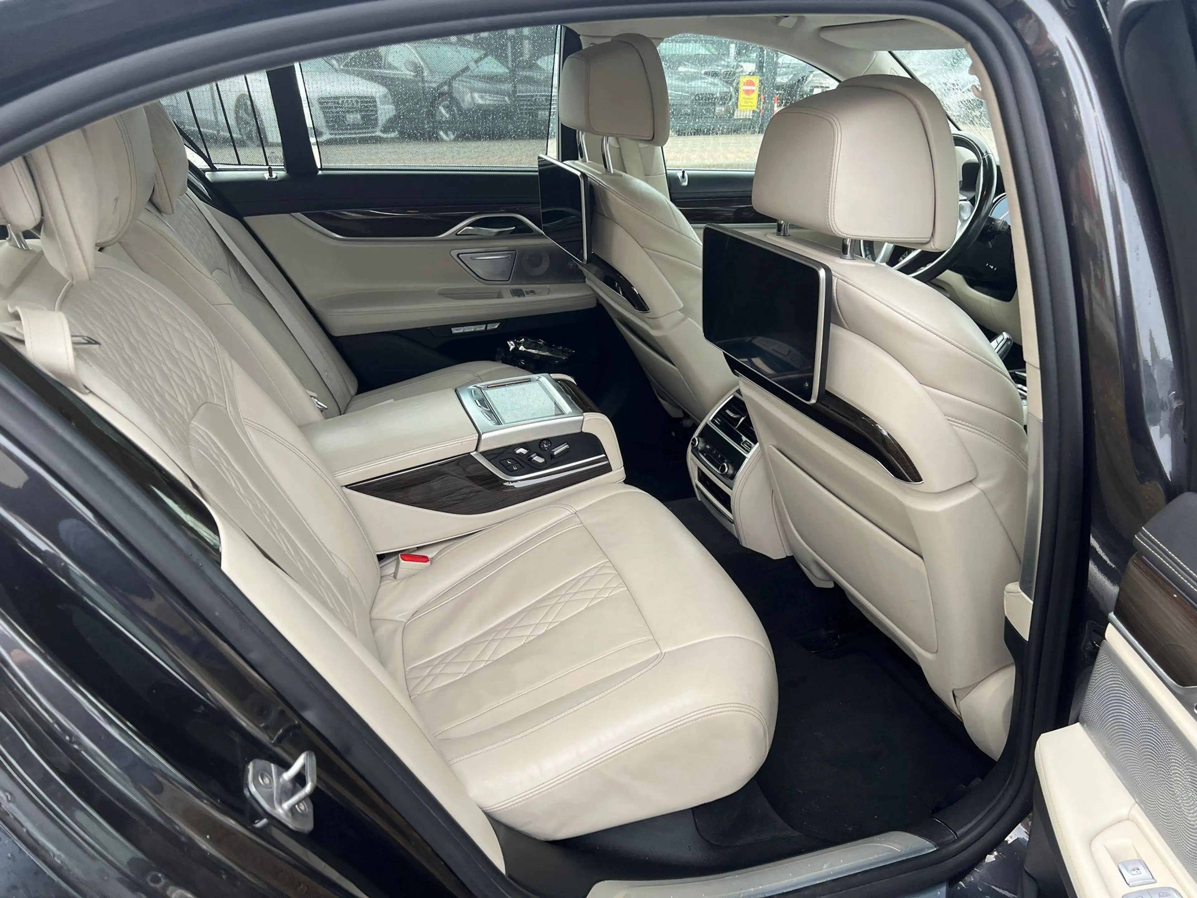 BMW 750 i xDrive *TOP Ausstattung* — photo 4