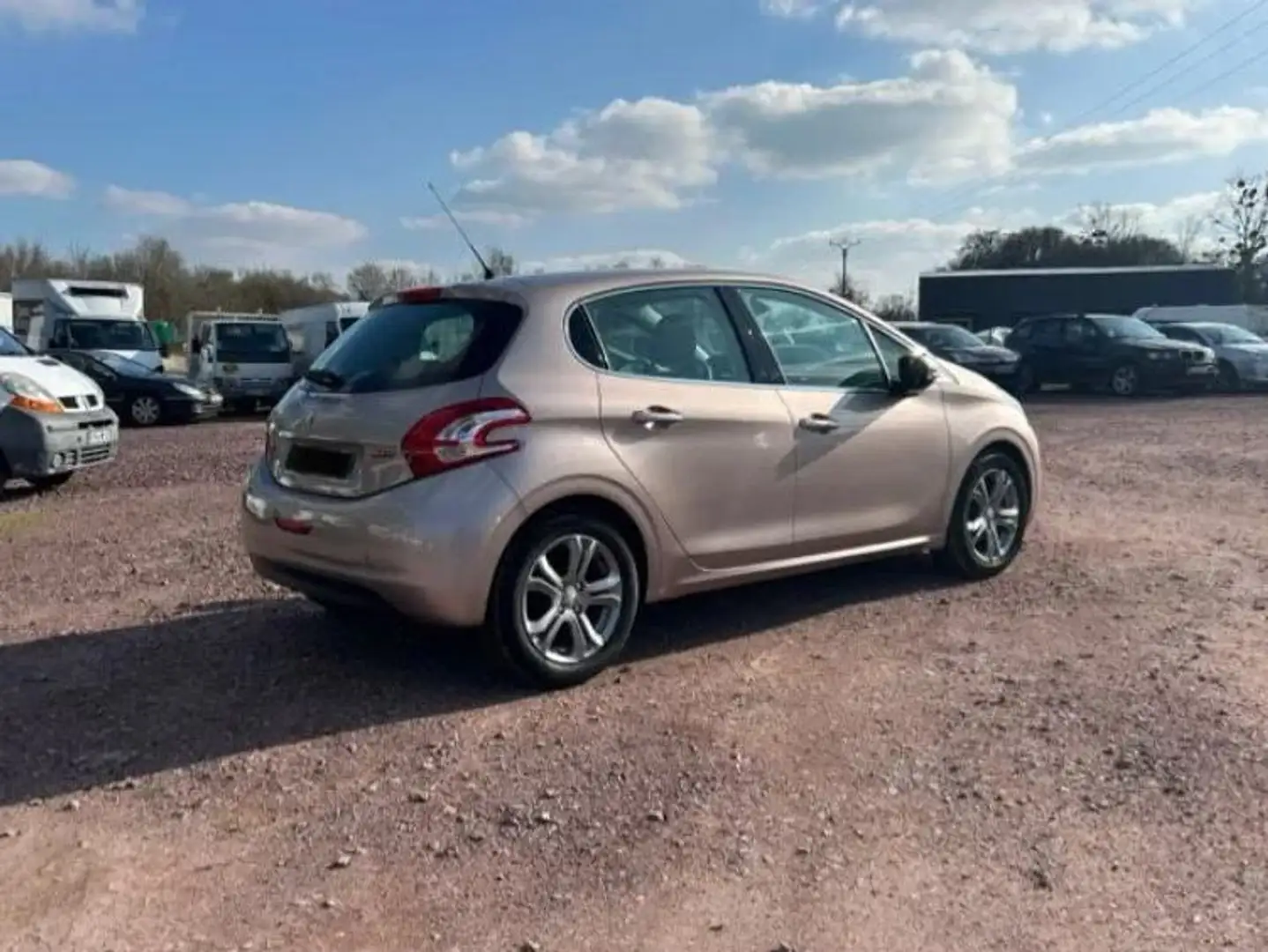 Peugeot 208 208 1.2 VTi 82ch BVM5 Allure - 2
