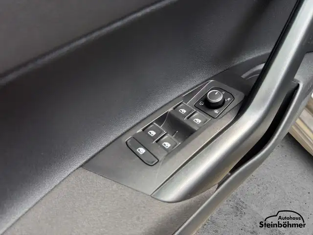 Volkswagen Polo view 18