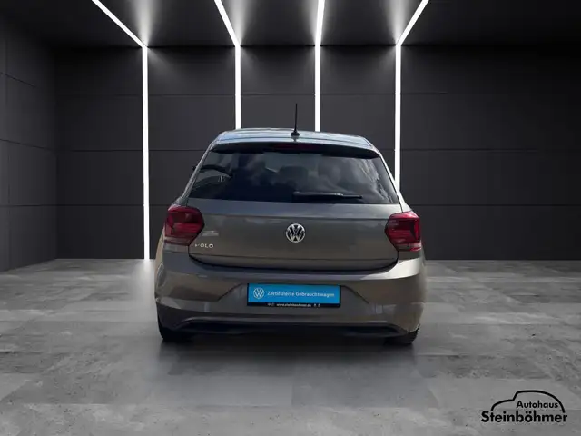 Volkswagen Polo view 5