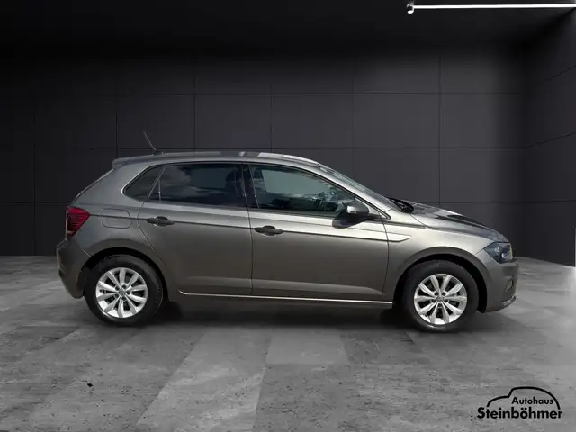 Volkswagen Polo view 9