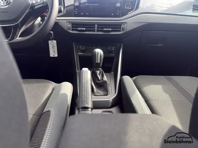 Volkswagen Polo view 21