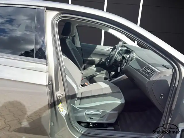 Volkswagen Polo view 14