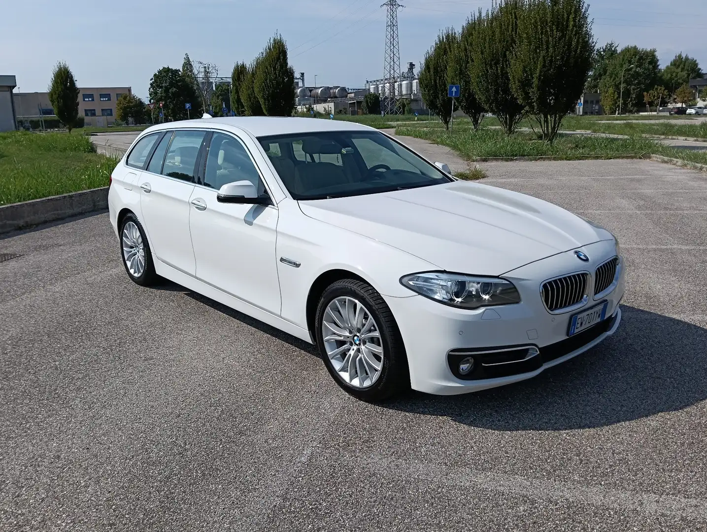 BMW 525 525d Touring xdrive Luxury auto E6 - 1