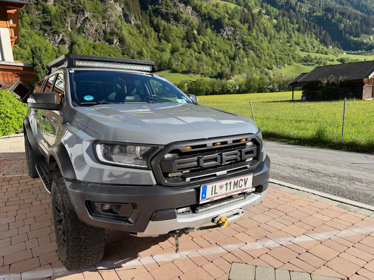 Ford Ranger Raptor Grau - 2