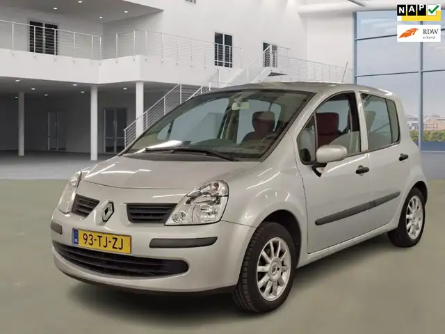 Renault Modus 1.6-16V Privilège|ZEER UNIEK LAGE KM MET NAP|NIEUW