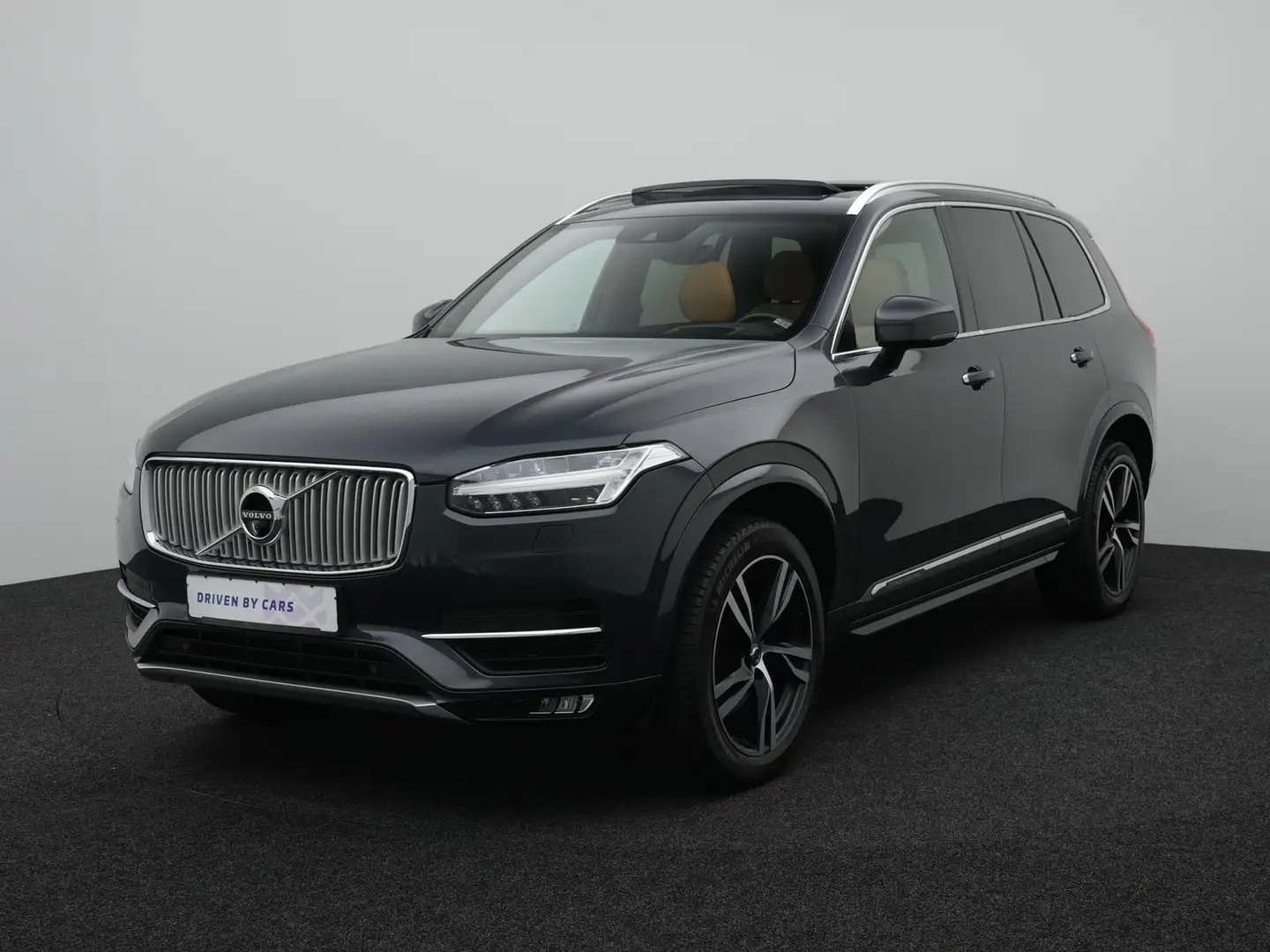 Volvo XC90 Inscription D5 AWD,7P,LUFT,PANO,HUD,MEMO Grey - 2