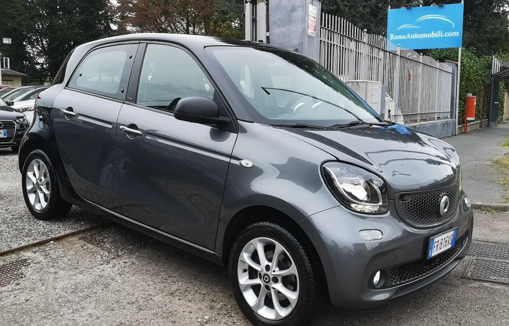 smart forFour 1.0 Passion con ZERO ANTICIPO Gris - 1