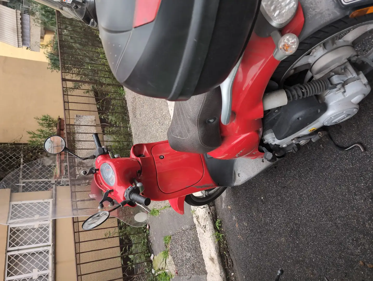 Aprilia Scarabeo Scarabeo 50cc 4 tempi Roşu - 2
