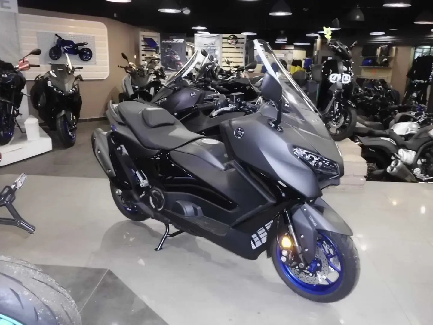 Yamaha TMAX 560 Noir - 2