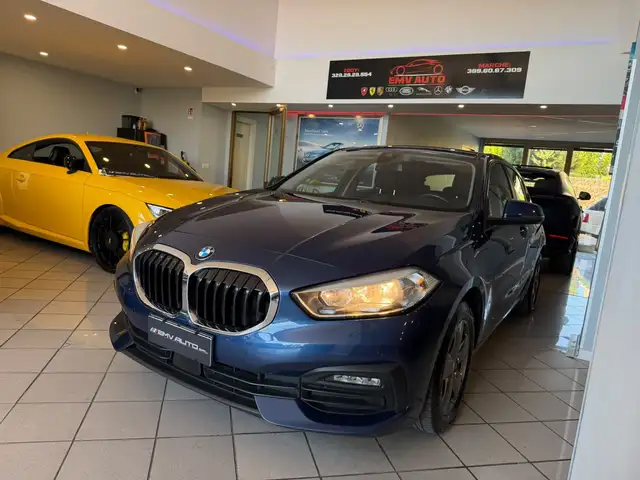 BMW 1 Series view 3