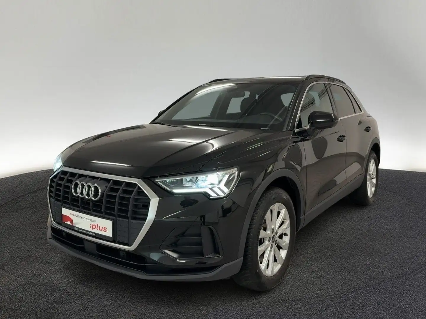 Audi Q3 45 e S tr. LED NAVI VIRTUAL 360°K Schwarz - 2