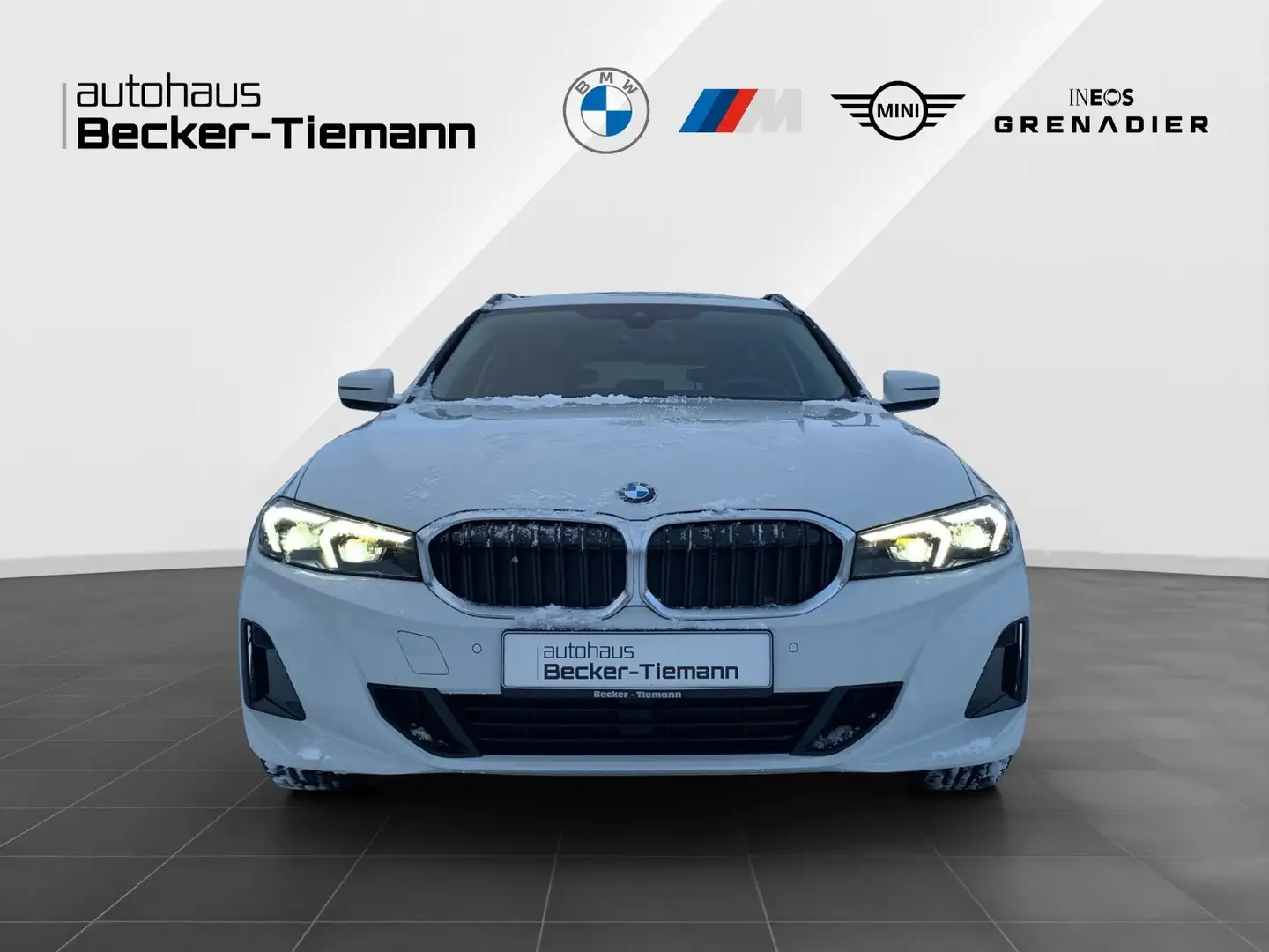 BMW 318 d Touring*AUT.*AHK*KEYLESS*CARPLAY*KAMERA*DAB*WIDE Weiß - 2