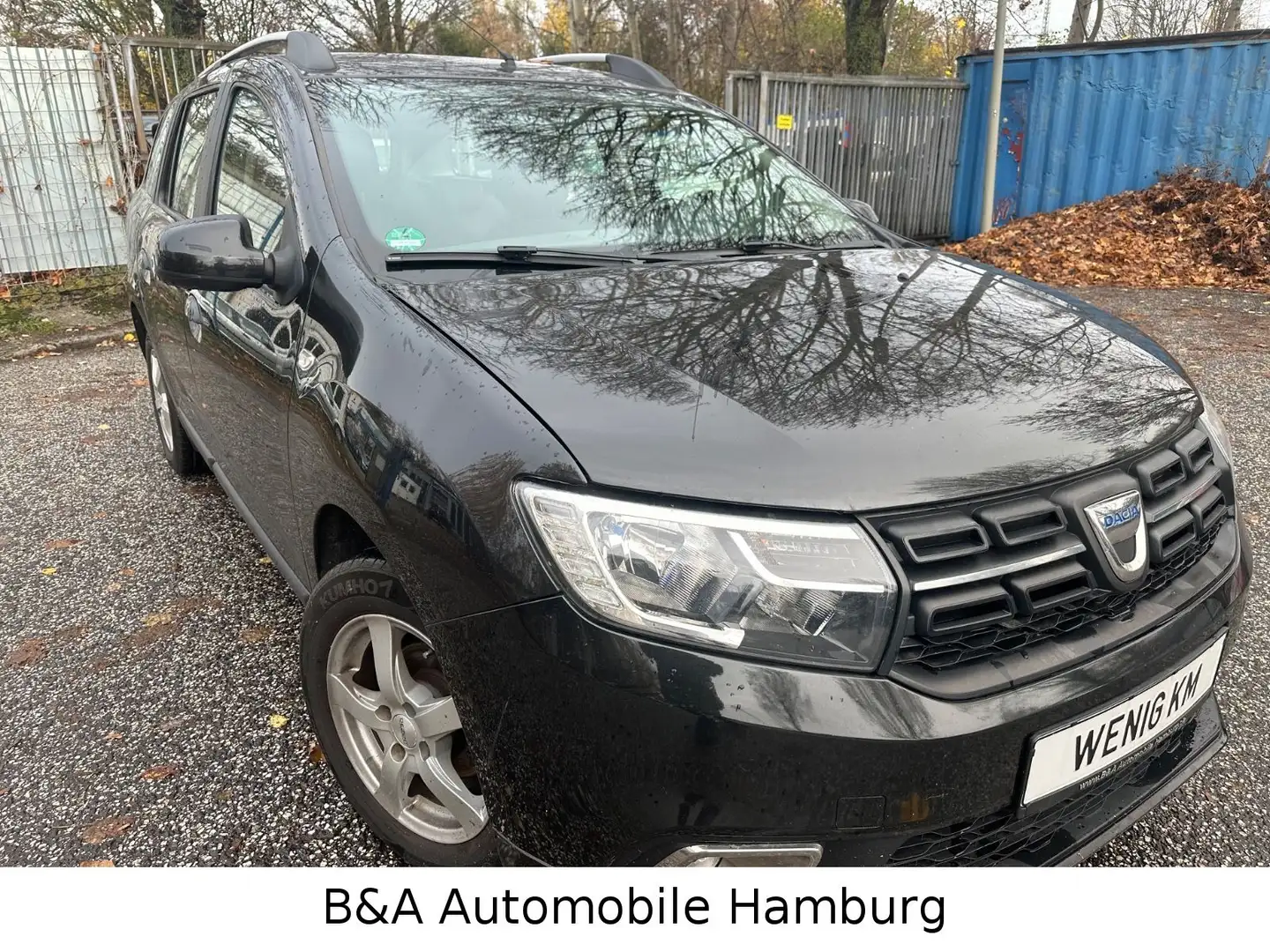 Dacia Logan MCV II Kombi 1 Hand+Tüv/Au+Wenig Km+Navi Schwarz - 2