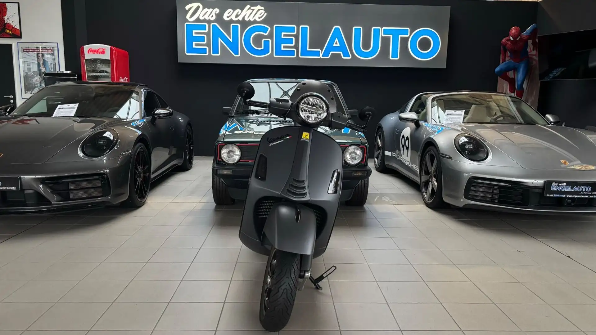 Piaggio Vespa GTS XENON SUPER SPORT UMBAU Noir - 1