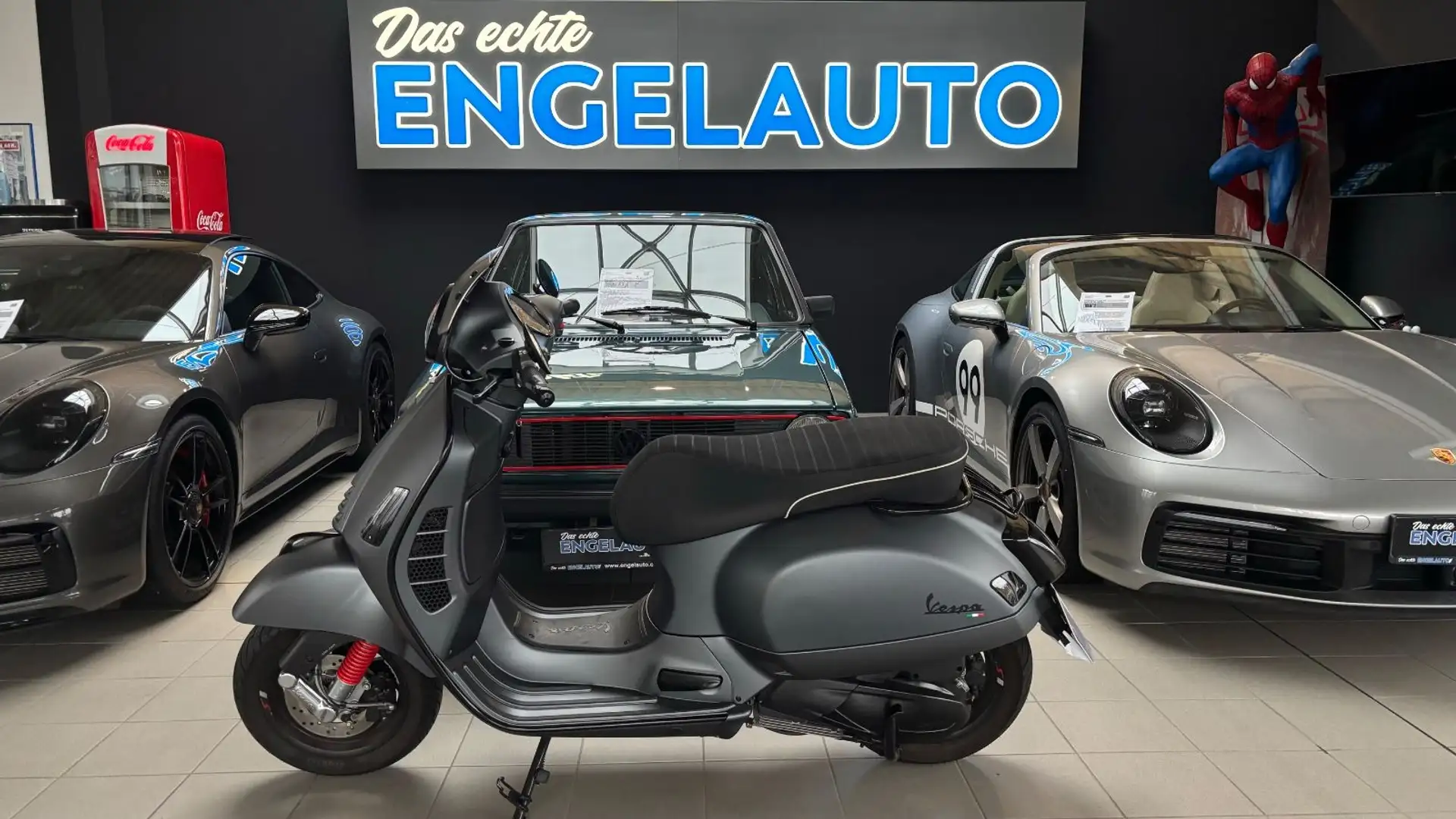 Piaggio Vespa GTS XENON SUPER SPORT UMBAU Noir - 2