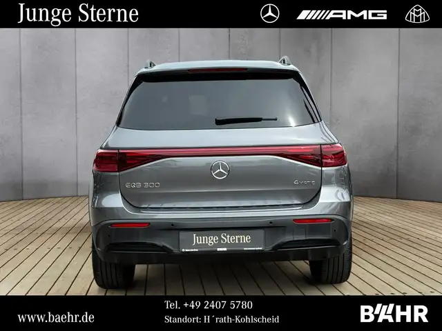 Mercedes-Benz 300 view 8