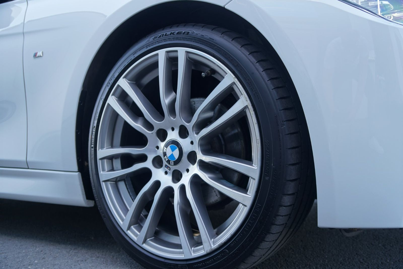 BMW 318 i Touring M Sport *Matrix*Harman-Kardon* — photo 9