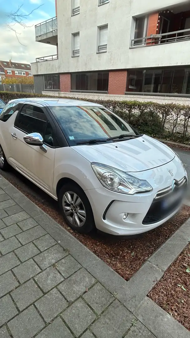 Citroen Jumper Citroën DS3 So Chic 1.4 VTi 95 ch Essence Blanc - 2