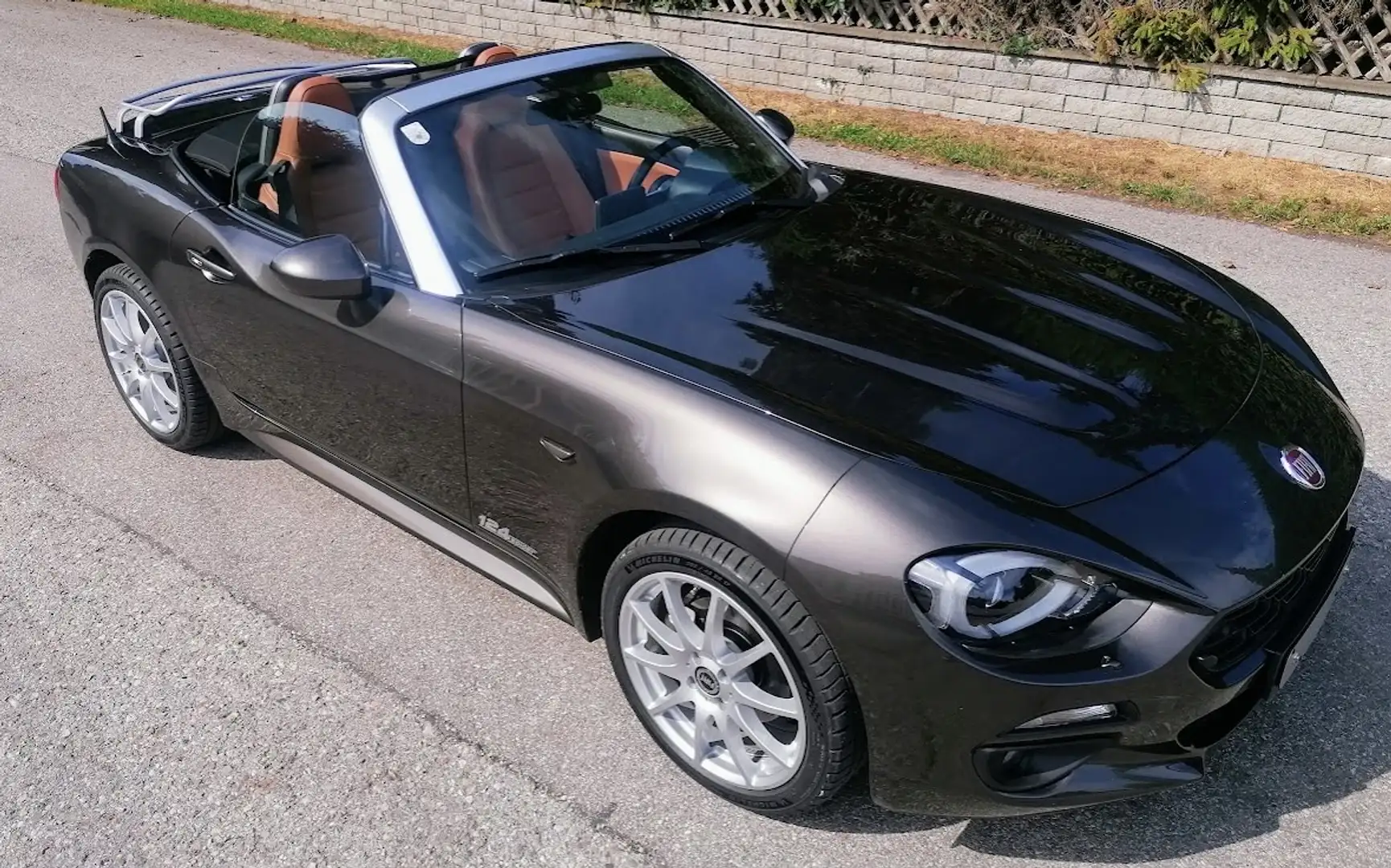 Fiat 124 Spider Lusso 1,4 Turbo Multi Air - 2