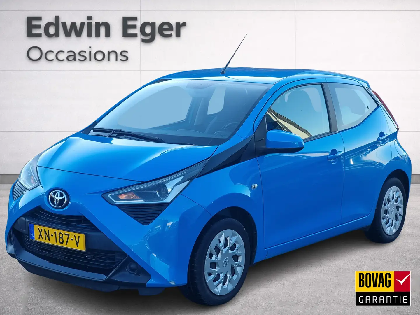 Toyota Aygo 1.0 VVT-i x-play Apple carplay/android auto | Dab Blau - 1