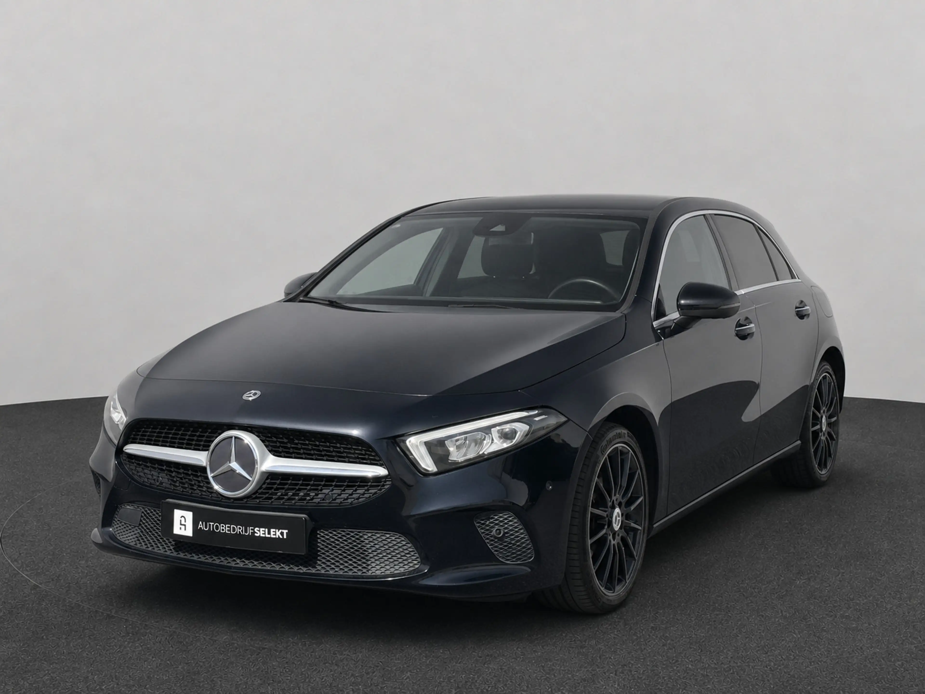 Mercedes-Benz A 200 | Widescreen | Carplay | Sfeerverlichting | AMG ve