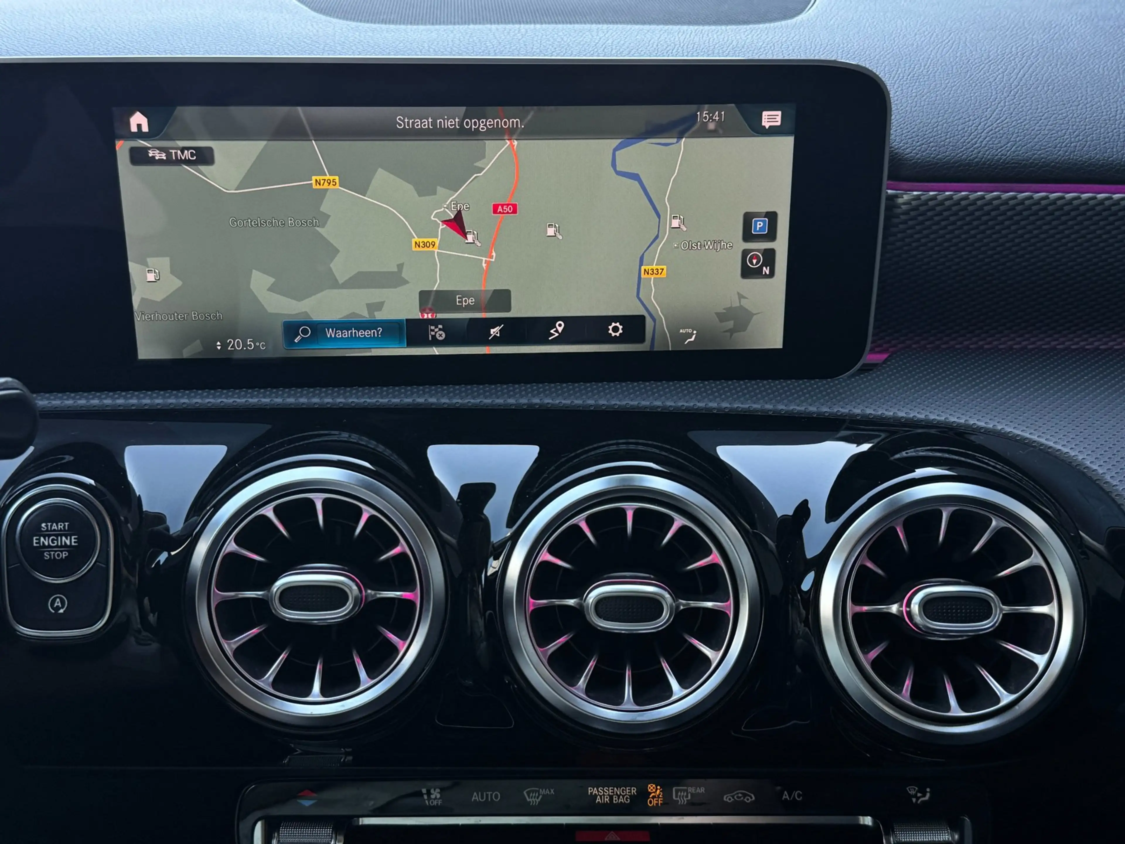 Mercedes-Benz A 200 | Widescreen | Carplay | Sfeerverlichting | AMG ve — photo 10