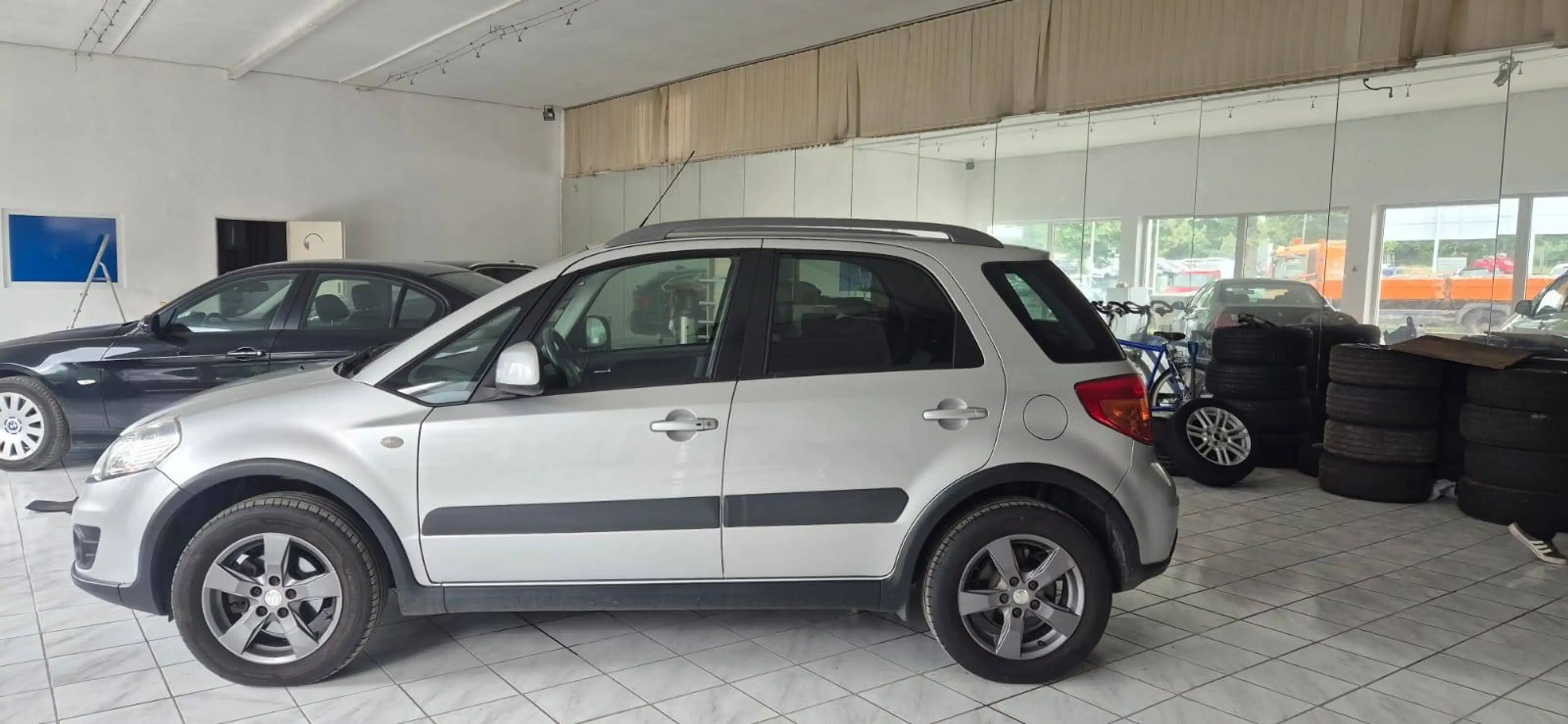Suzuki SX4 Club — photo 6