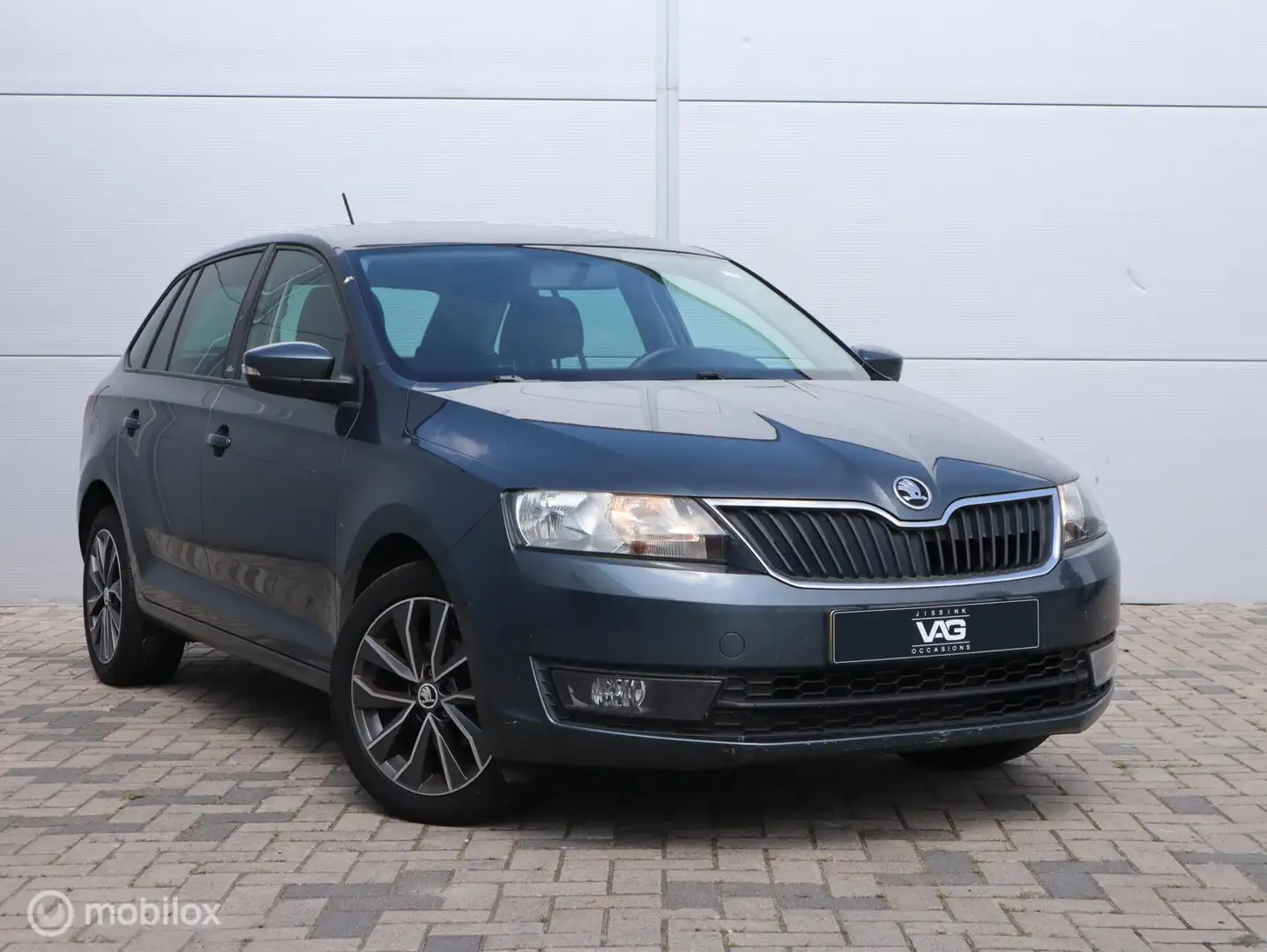 Skoda Rapid/Spaceback 1.2 TSI Airco Stoelverwarming Cruise Bluetooth Gris - 1