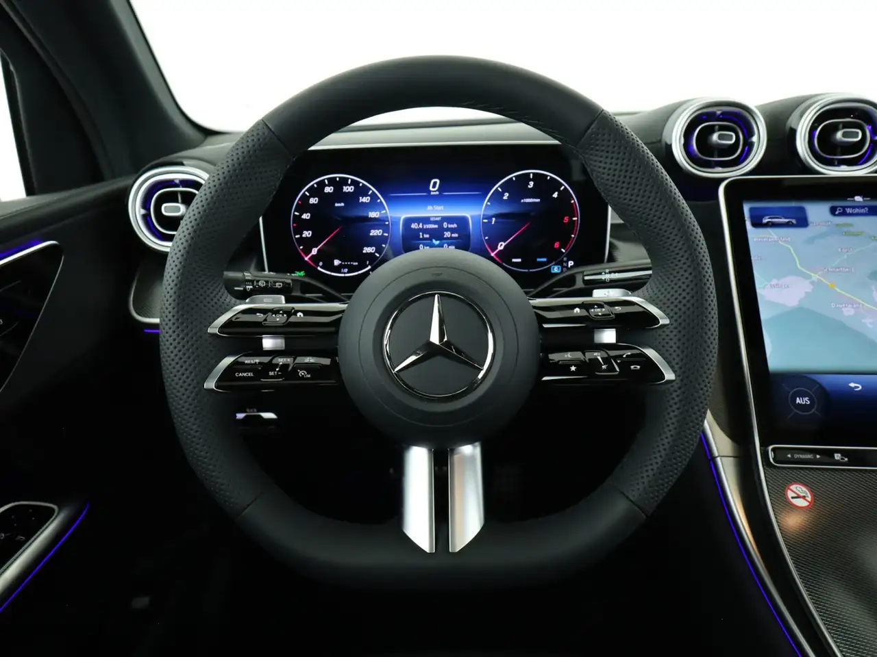 Mercedes-Benz GLC 2026 — фото 11