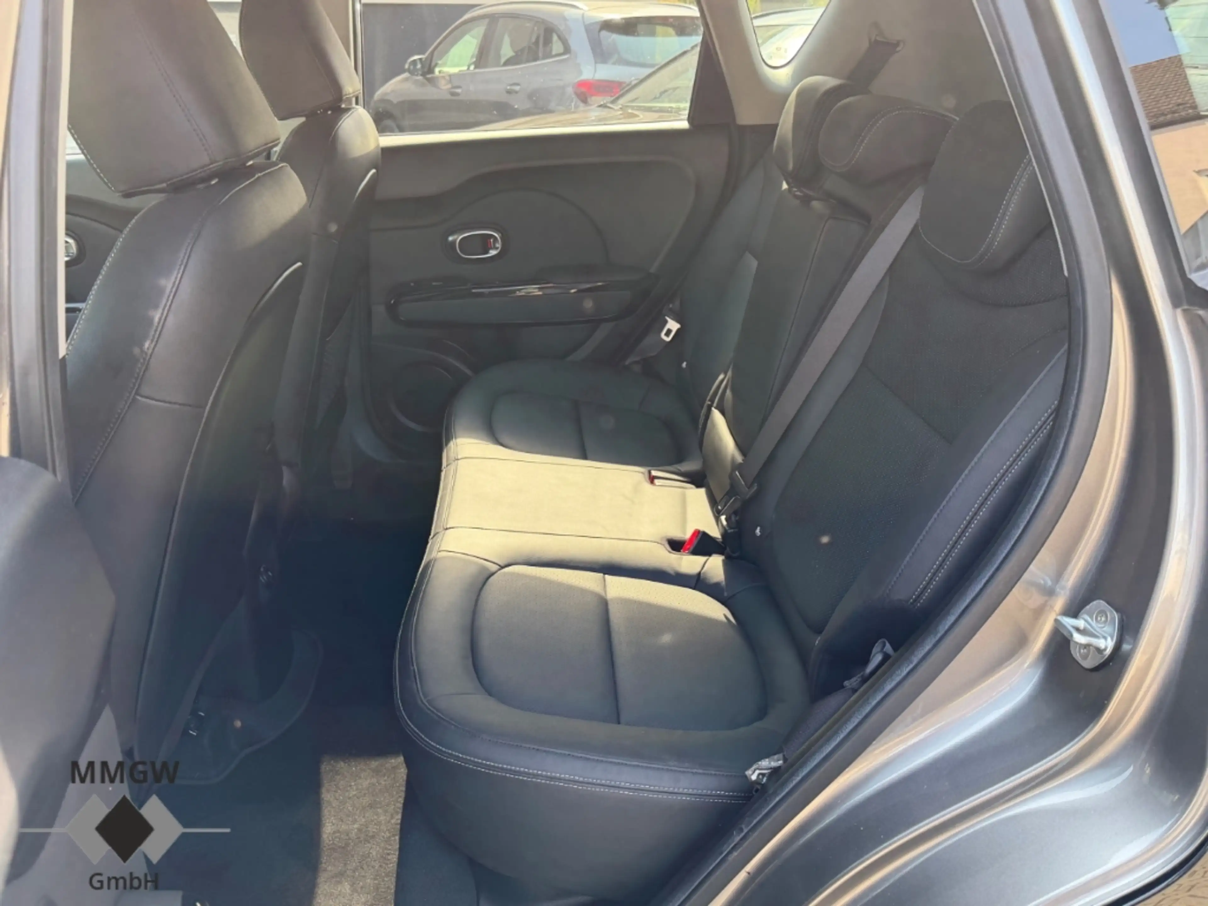 Kia Soul Spirit El. Panodach Navi Soundsystem JBL Klimasitz — photo 9