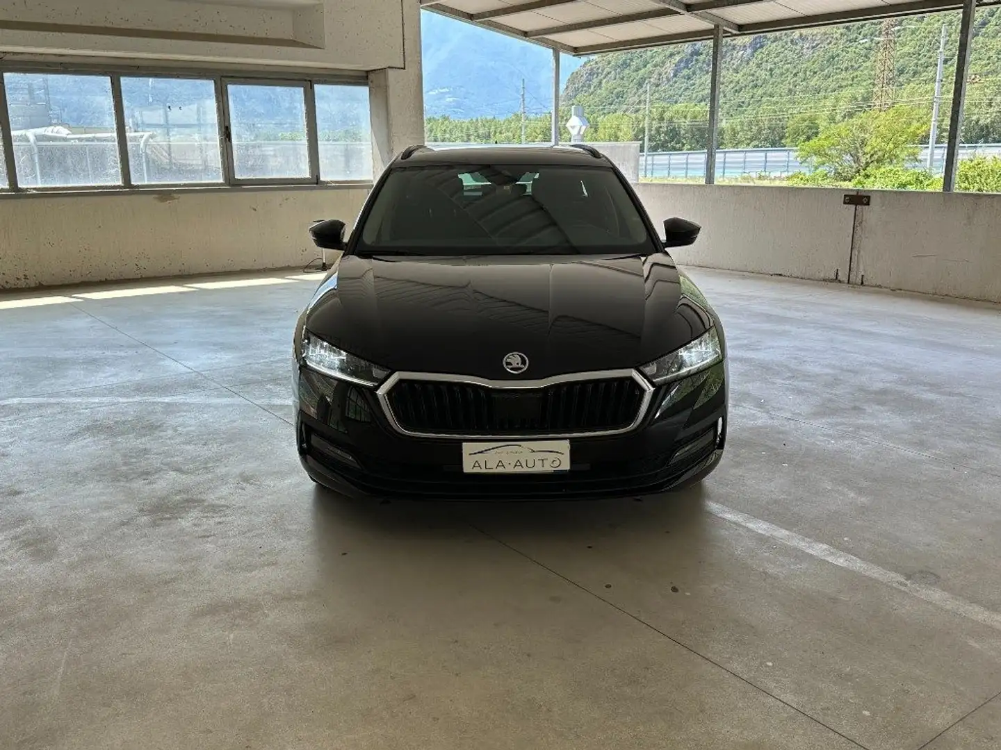 Skoda Octavia 2.0 TDI EVO SCR 150 CV DSG Executive Nero - 1