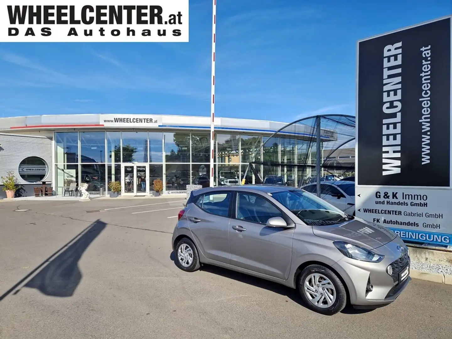 Hyundai i10 1.0 * 1. BESITZ * MODELL 2021 Gris - 1