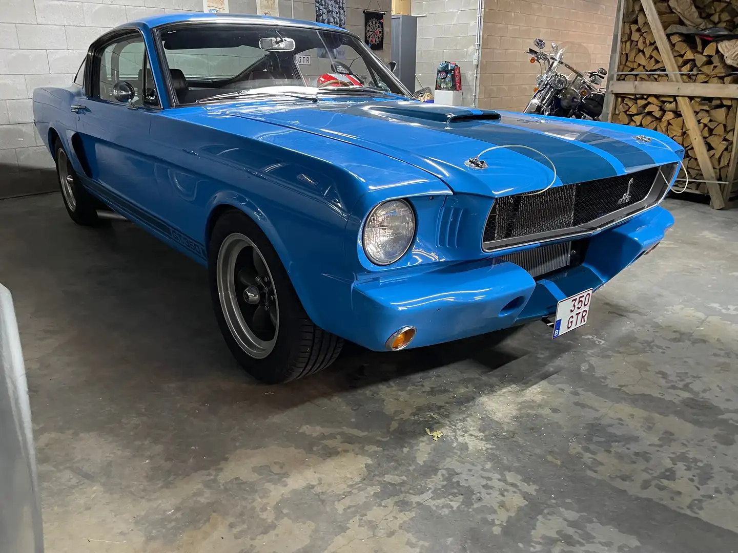 Ford Mustang fastback Bleu - 1