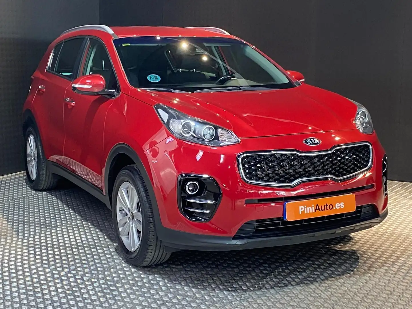 Kia Sportage 1.6 GDi Drive 4x2 Rojo - 2