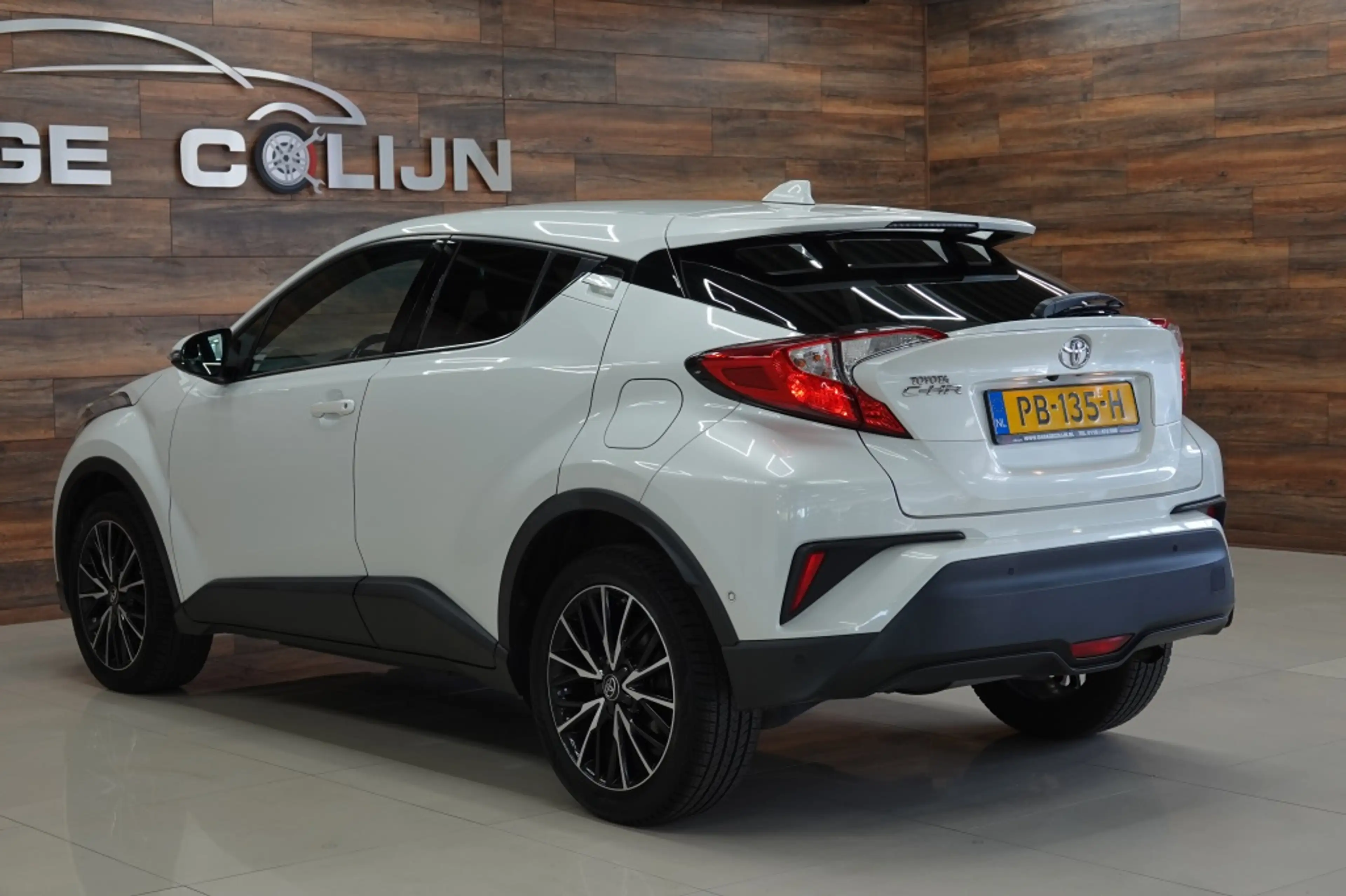 Toyota C-HR 1.2 Executive | CRUISE | CAMERA | STOELVERW. | — photo 8
