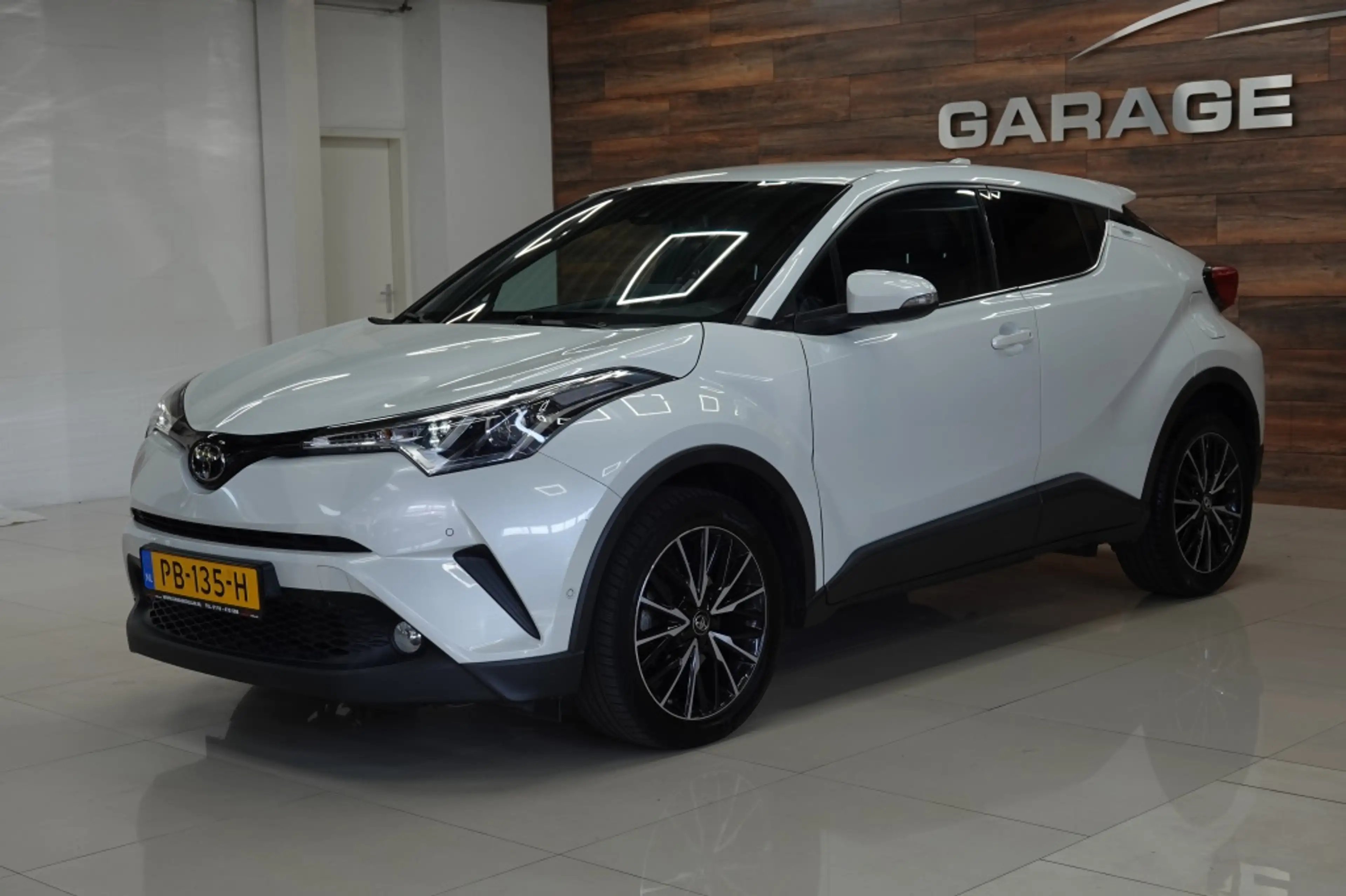 Toyota C-HR 1.2 Executive | CRUISE | CAMERA | STOELVERW. | — photo 6