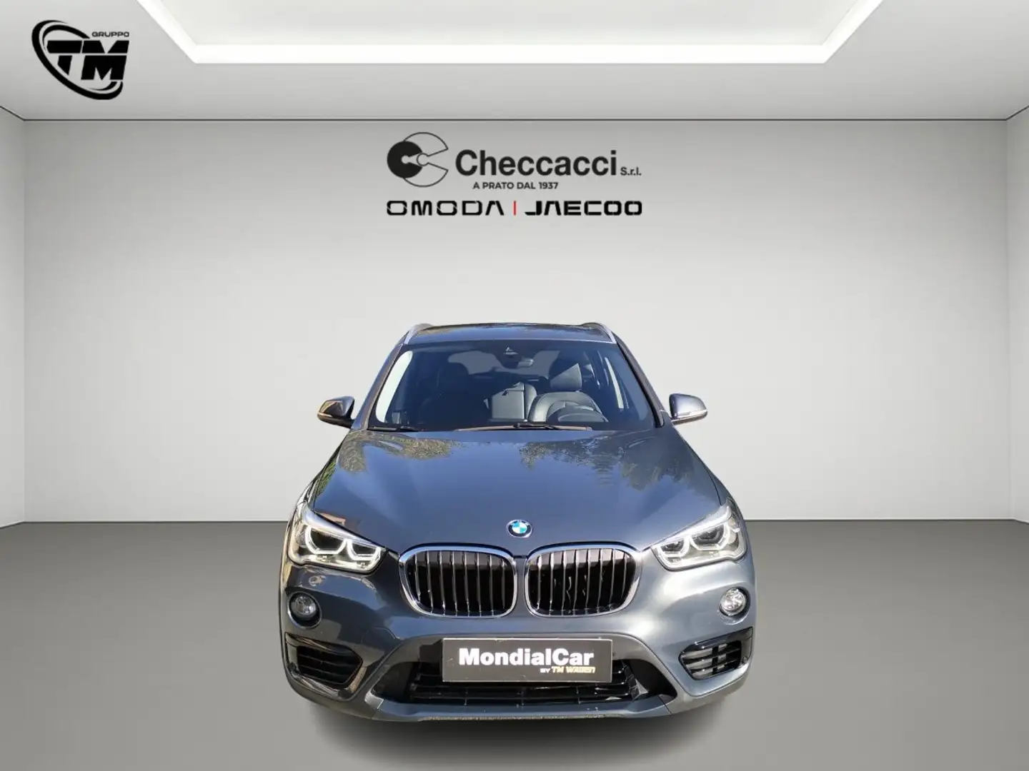 BMW X1 F48 sdrive18d Sport auto Gris - 2