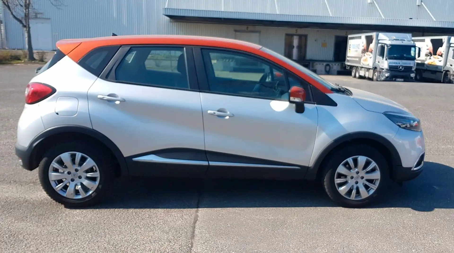 Renault Captur Experience.AutomaticNavi.PDC.h.Tempomat Grau - 1