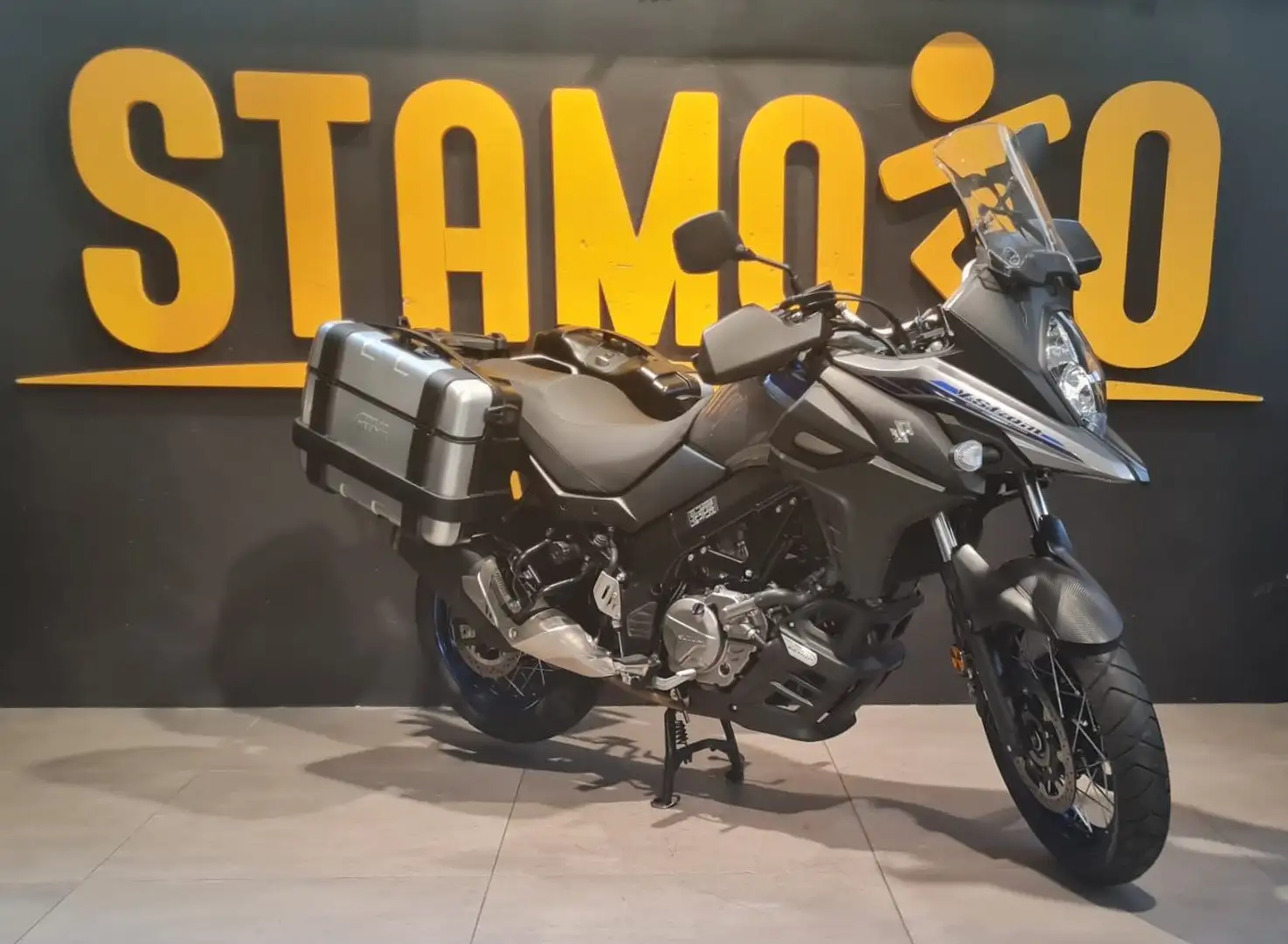 Suzuki V-Strom 650 XT Gris - 2