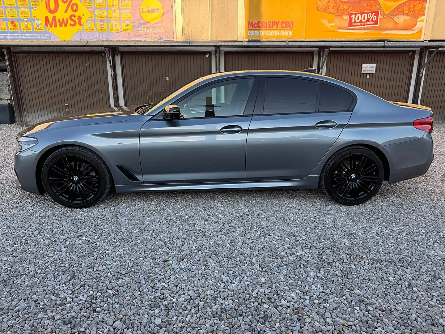 BMW Sonstige 5er-Reihe 5er - 520 d xDrive M Sport (EURO 6d-T... Silber - 2