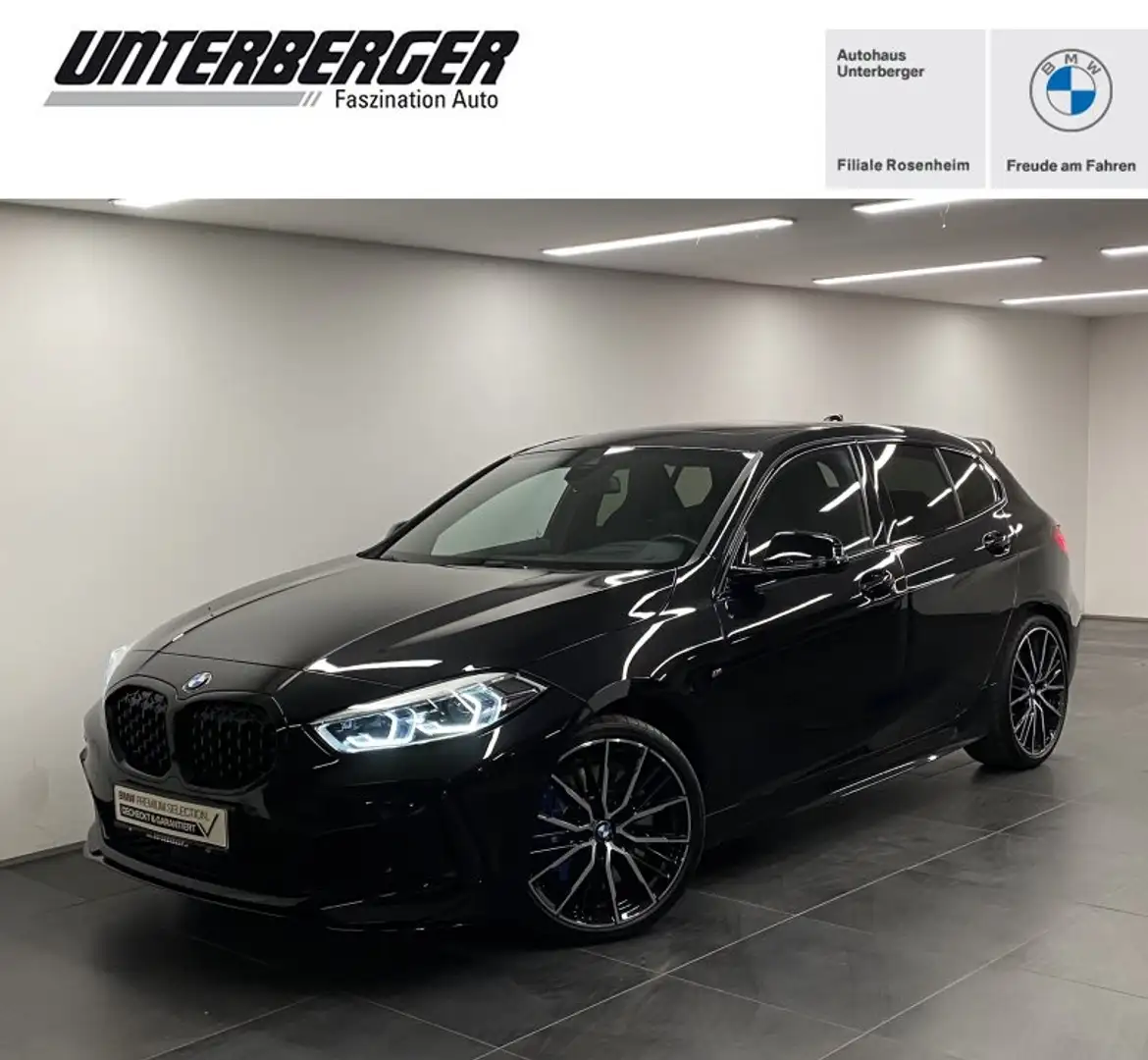BMW 135 M135i xDrive M Sportpaket Drivingass. Parkass. Pan Schwarz - 1