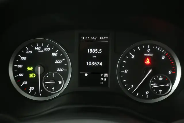 Mercedes-Benz Vito view 12