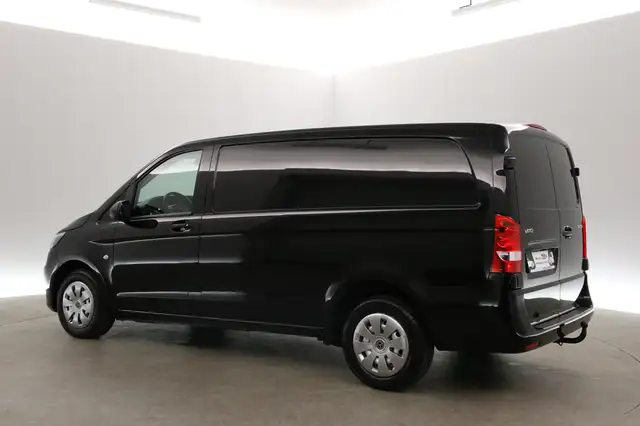 Mercedes-Benz Vito view 4