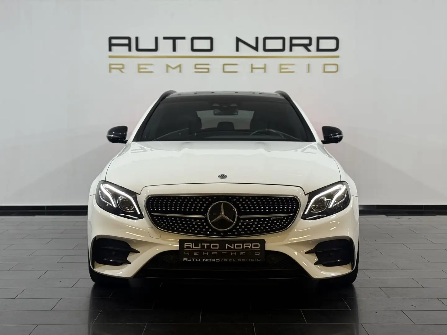 Mercedes-Benz E 53 AMG T 4Matic+*360°*Pano*Nappa*AHK*Driver´s* Blanc - 2