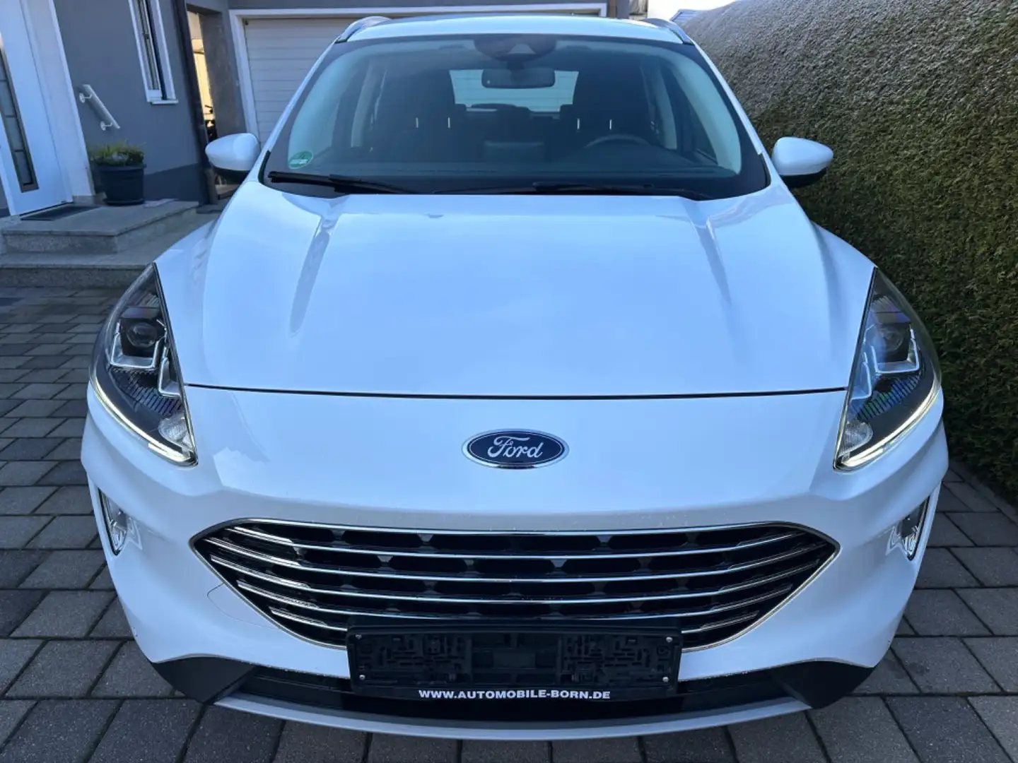 Ford Kuga 2.5 Duratec PHEV Titanium CVT, Navi, TOP! Weiß - 2