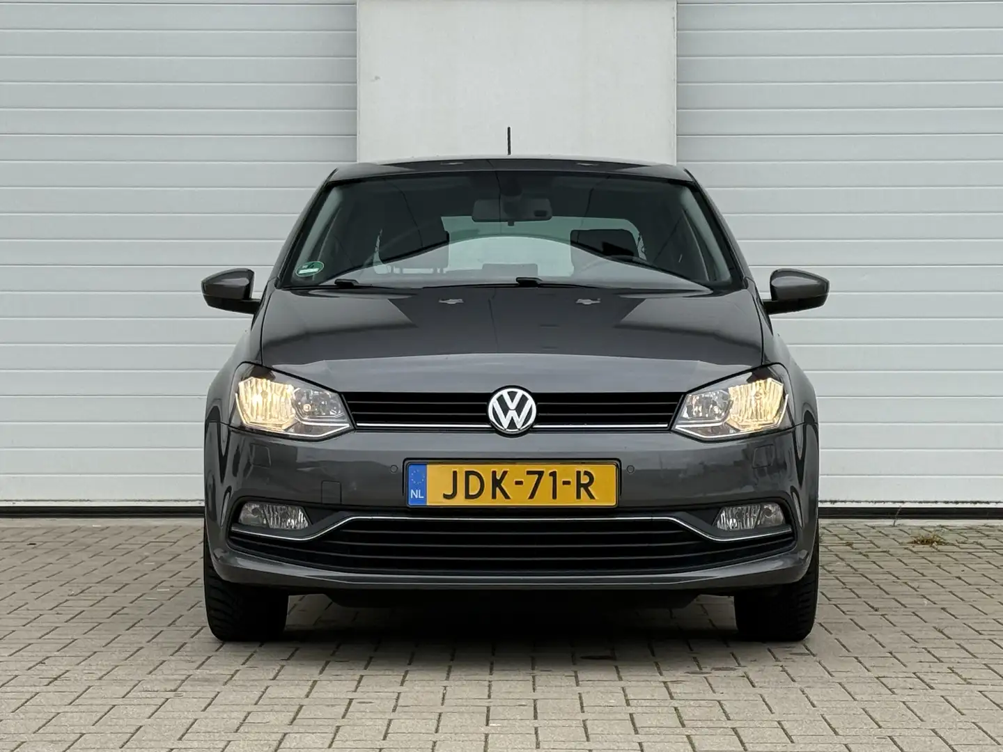 Volkswagen Polo Volkswagen Polo 2017 | Cruise Control | Airco | Grijs - 2