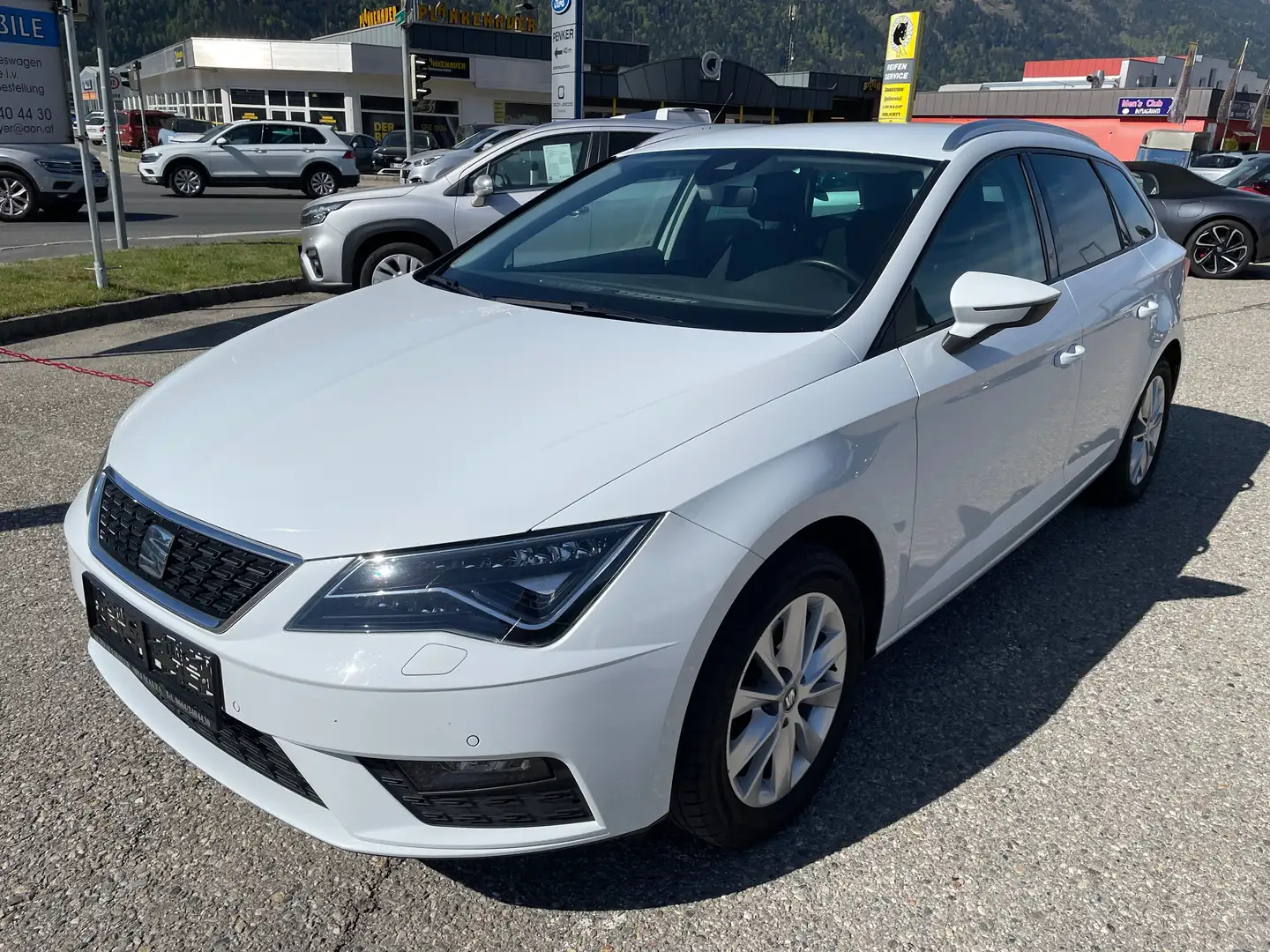 SEAT Leon Style Weiß - 1